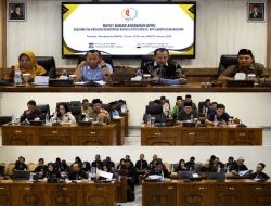 DPRD Bojonegoro Soroti Dana Kurang Bayar Rp1,5 Triliun dari Pemerintah Pusat Temukan lebih banyak Pemerintah Pusat
