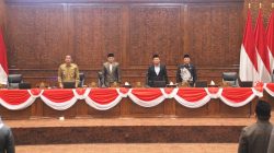 Rapat Paripurna DPRD Bojonegoro Bahas 5 Raperda Strategis Bersama Bupati